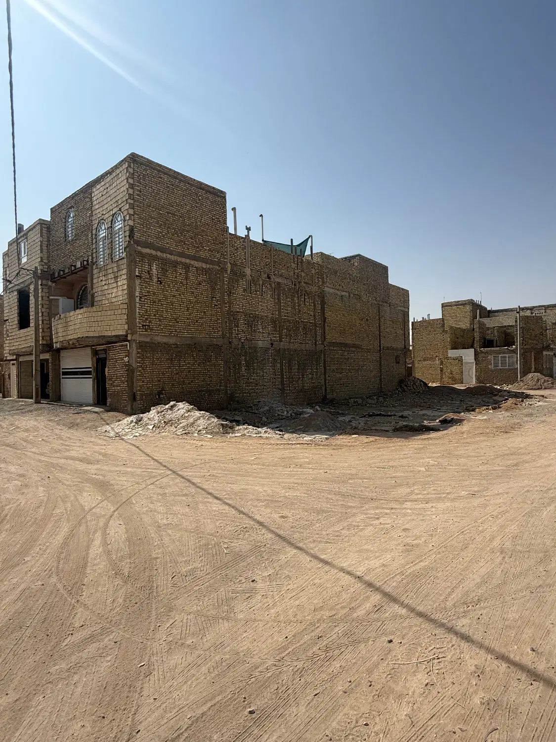 زمین مسکونی دونبش ۵۲ازادگان فرودگاه سند دار