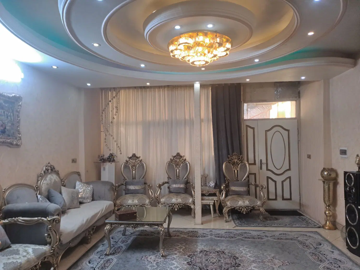 رهن ‌واجاره خانه ویلایی ۳طبقه به تولیدی  وخانواده