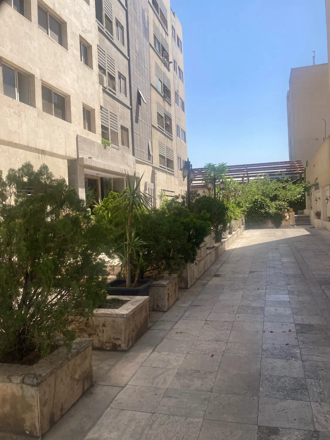 یک خوابه ۴۵ متر تخلیه  مستقیم از مالک اجاره کنید