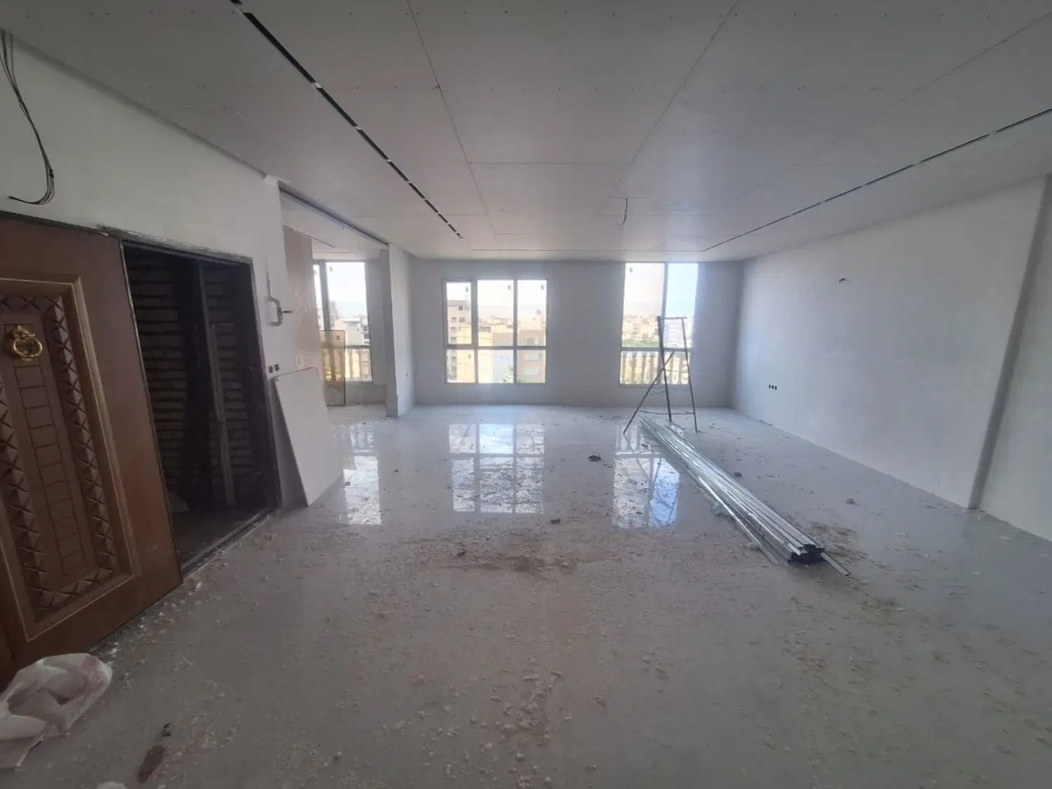 آپارتمان ۱۴۰ متری دو خواب پارکینگ اختصاصی