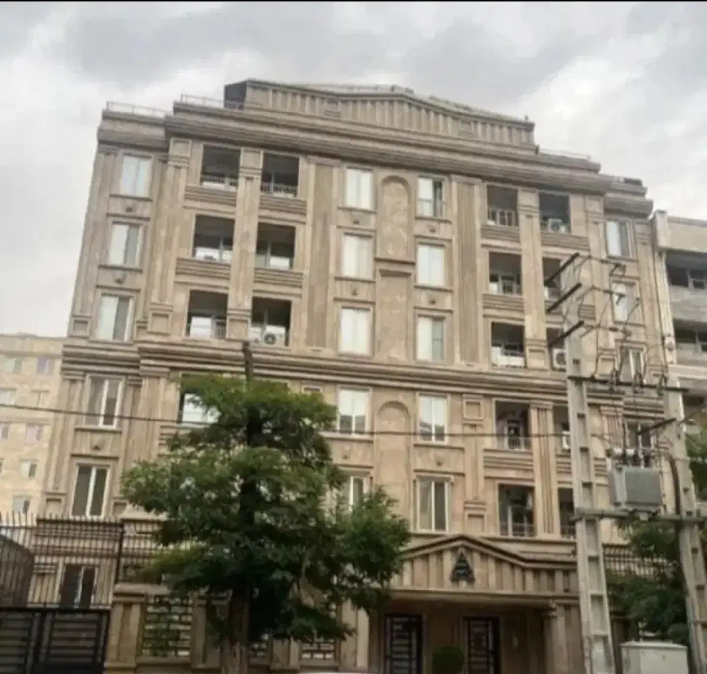 رهن آپارتمان ۹۵متری شهرک