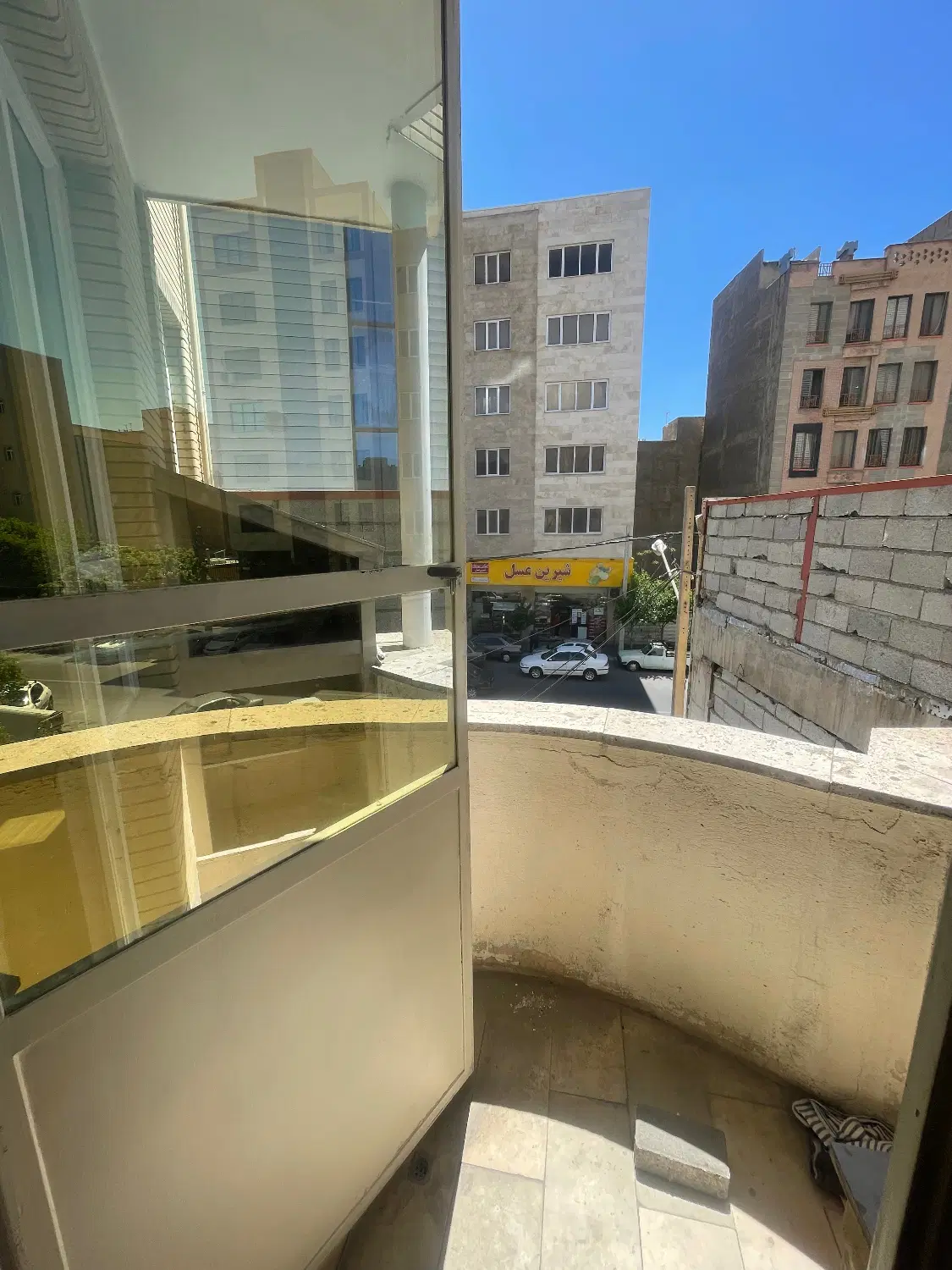 آپارتمان ۷۵ دمشقیه