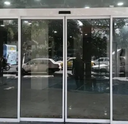 ۵۰ متر مغازه شیک گلشن شرقی نزدیک دلگشا