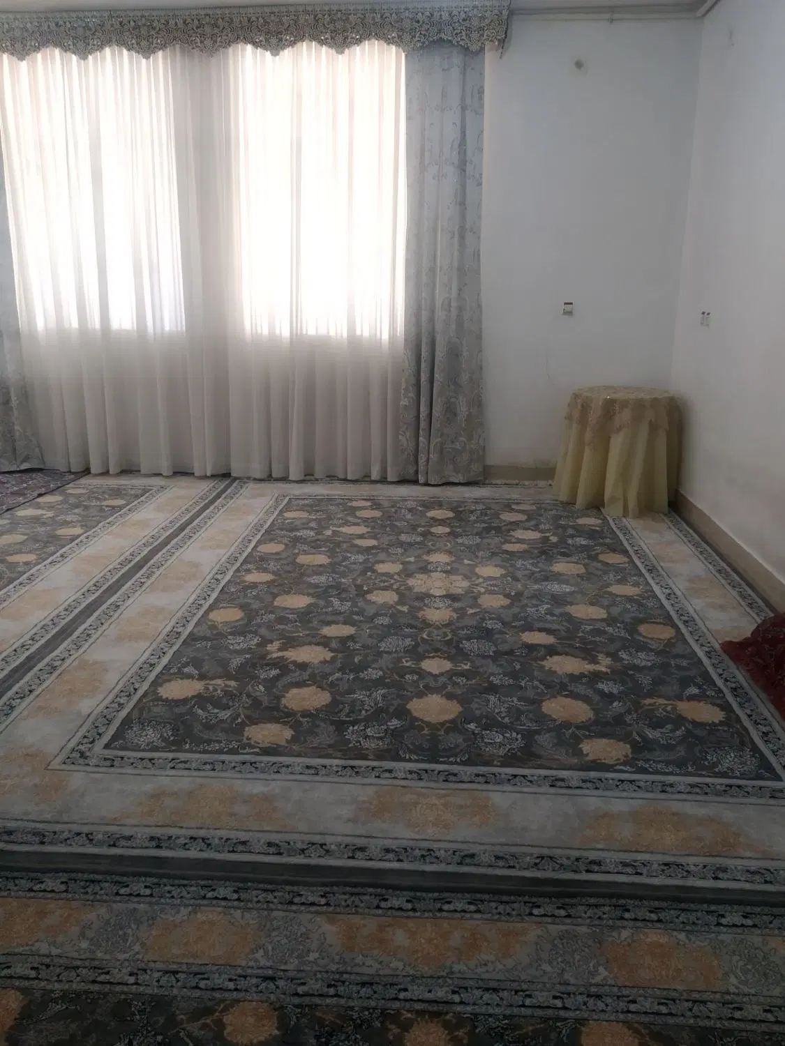 خونه دوطبقه پشته حسین آباد زیر بیست متری پاکمهر 26