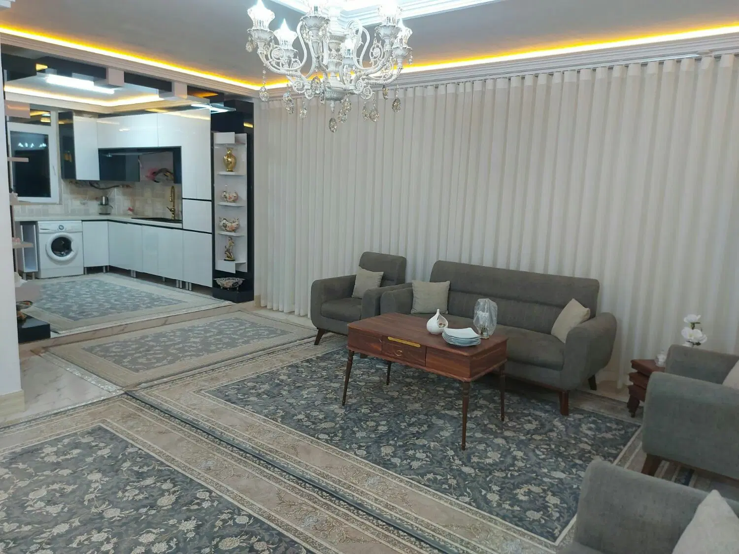 اپارتمان نوساز میدان ولایت خیابان مطهری