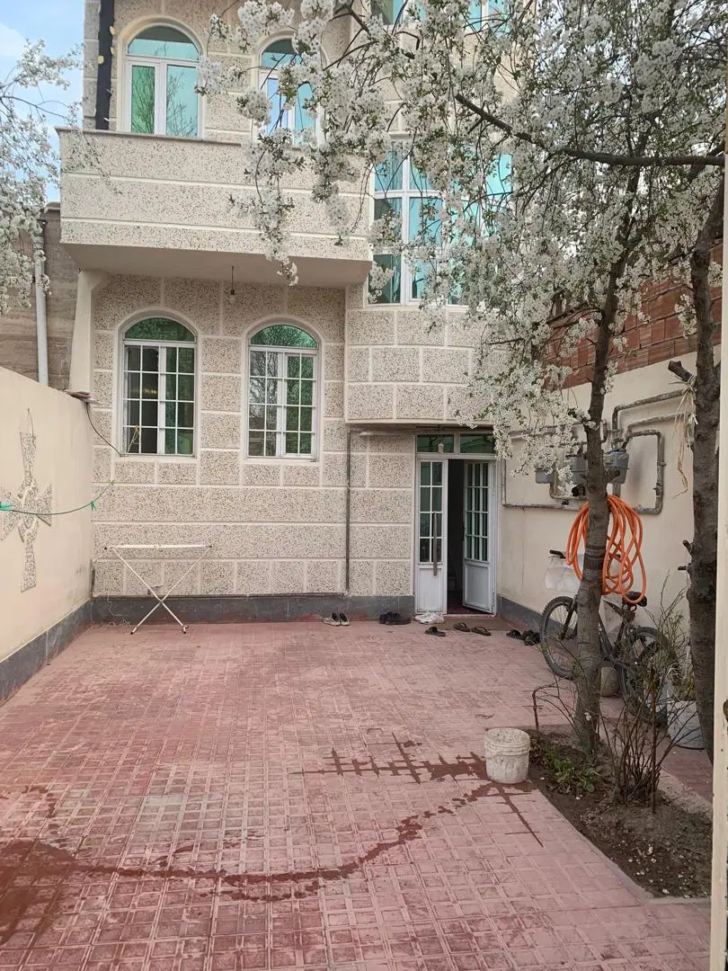 اجاره طبقه همکف تک خوابه شهرک گلستان