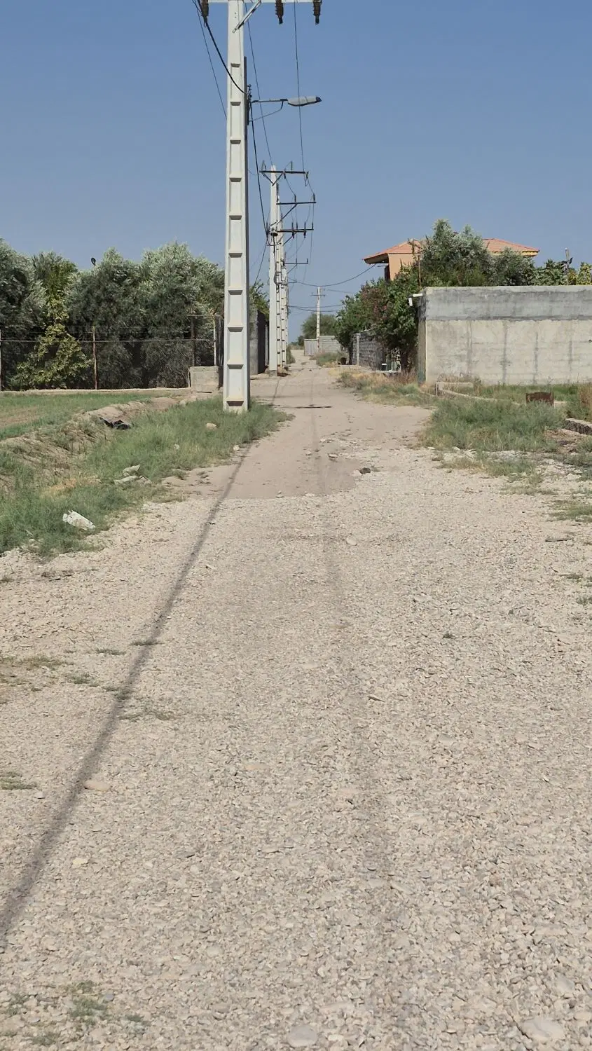 باغچه دارای اب برق