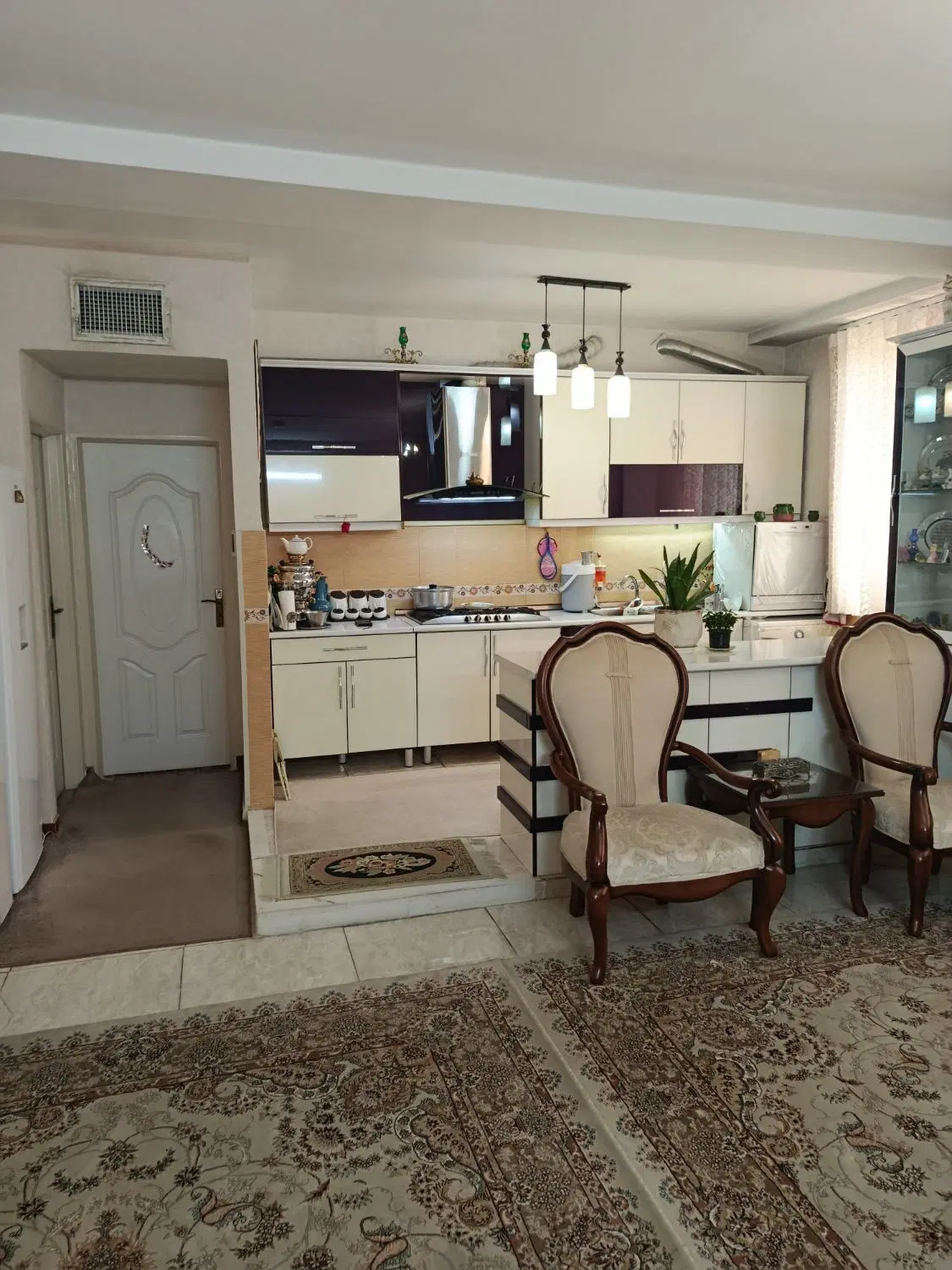آپارتمان۸۰ متر،دوخوابه،فول امکانات