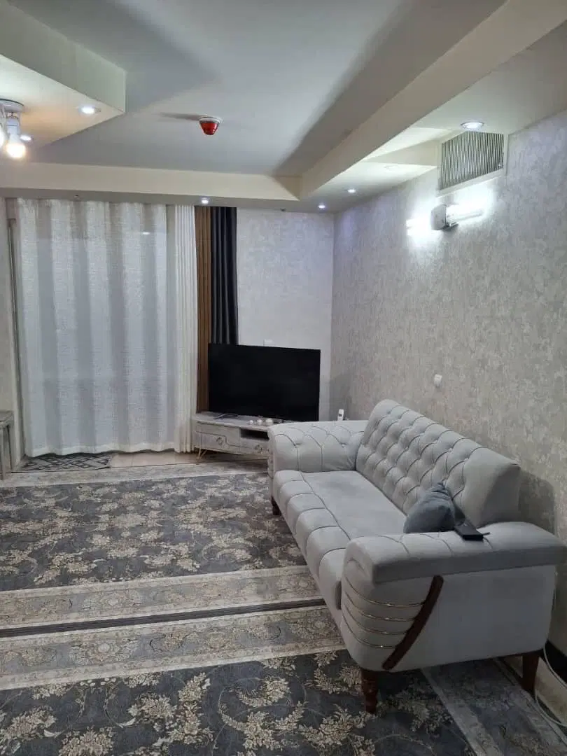 ۹۰متر دوخوابه سرِ دونبش ( ناجا شهر مجلسی )