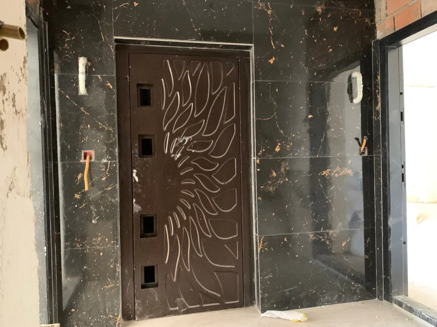 آپارتمان ۱۰۰ متری نوساز سنددارملل