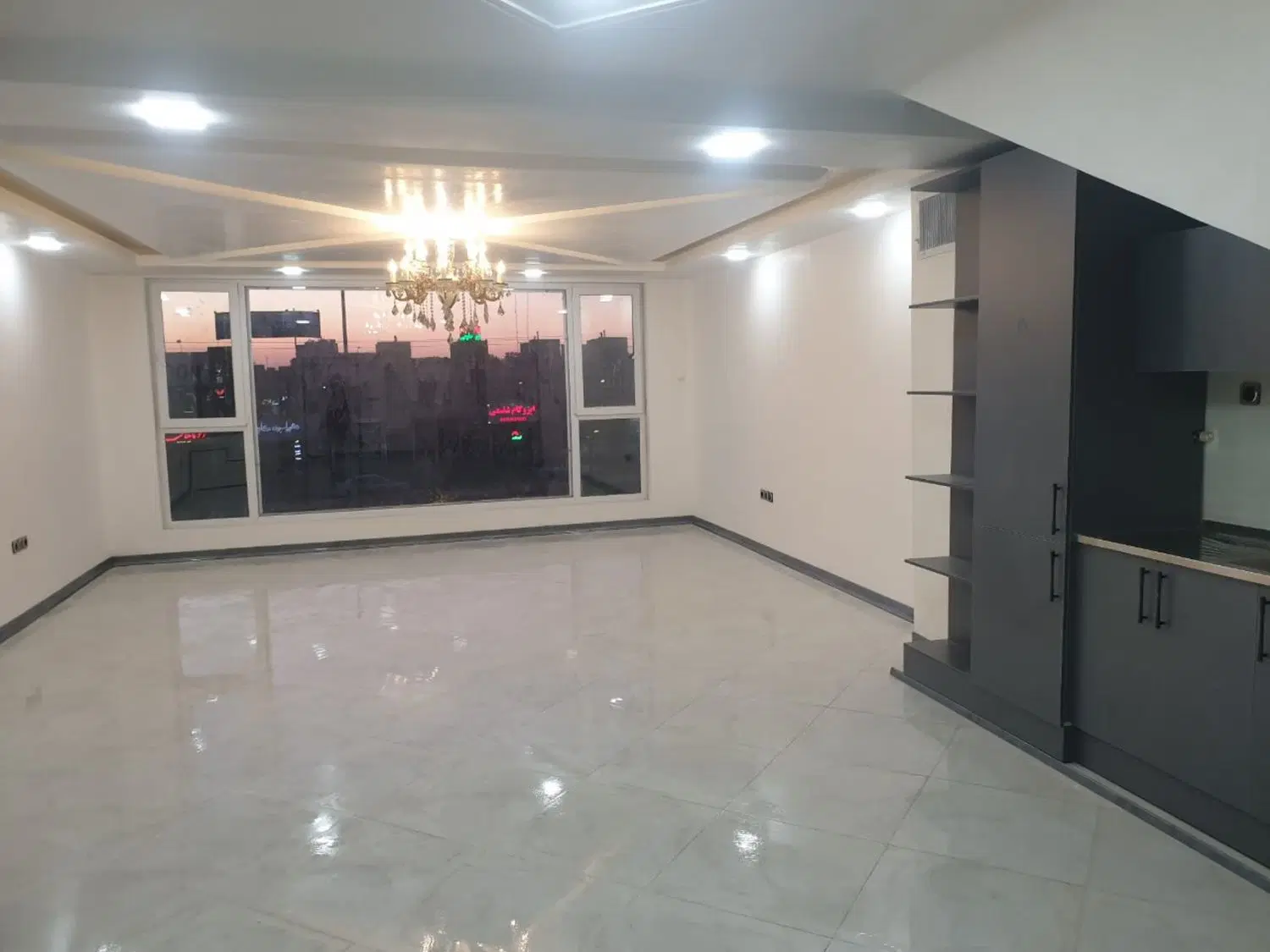 صیاد شیرازی ملک تجاری