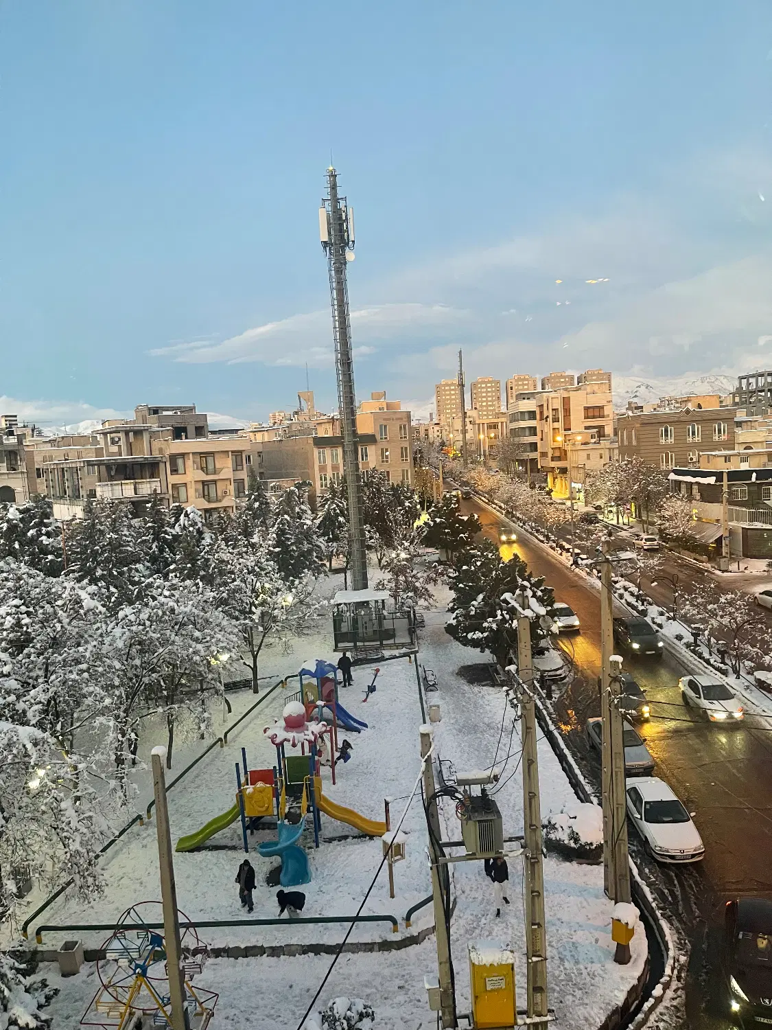مغازه ۳۲۰ متر ملاصدرا اصلی