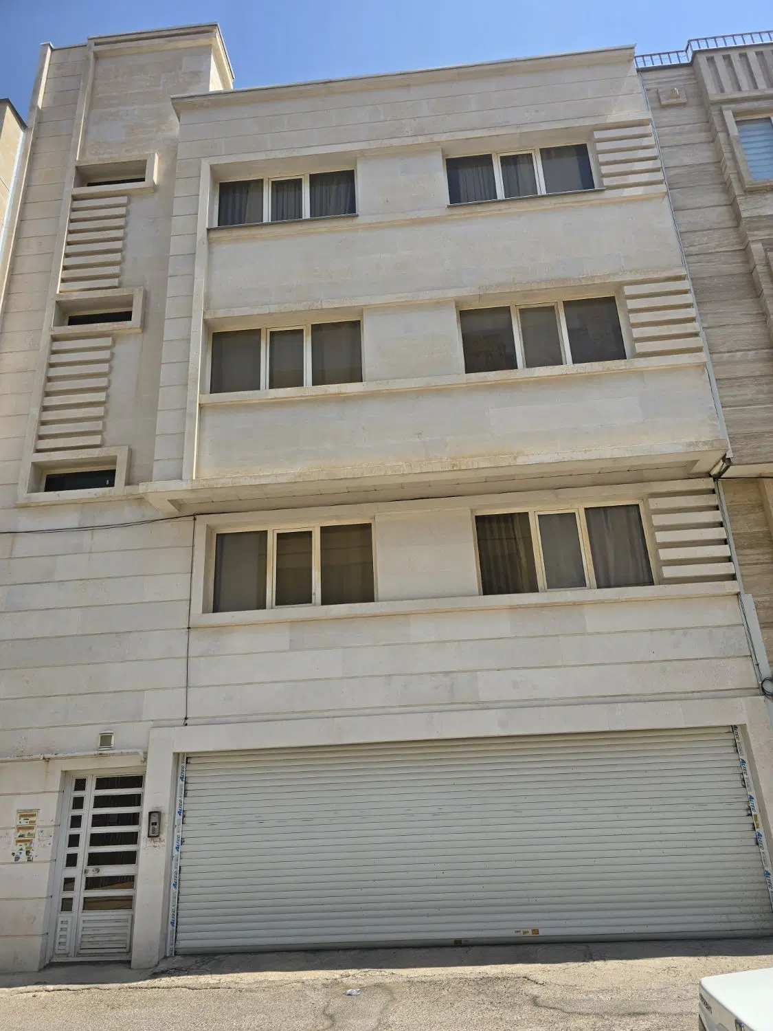فروش آپارتمان ۳خوابه شهرک بزین