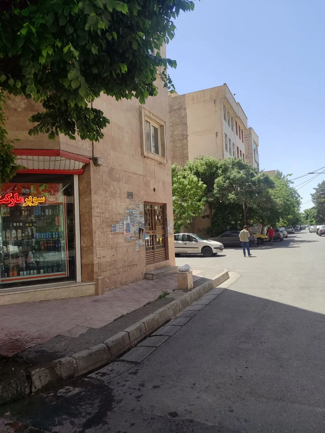 فروش مغازه تجاری  33 متری .دونبش .فرصت رشد در فاز