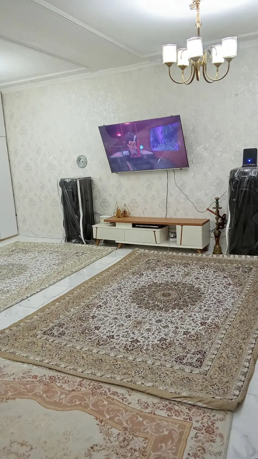 خانه مستقل 60متر عباسی شهدا برخیابان معاوضه