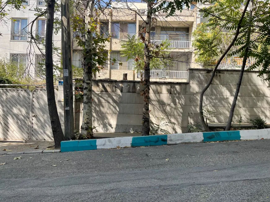 فروش کلنگی ۴۰۰ متر بر ۱۲ شمالی دیباجی