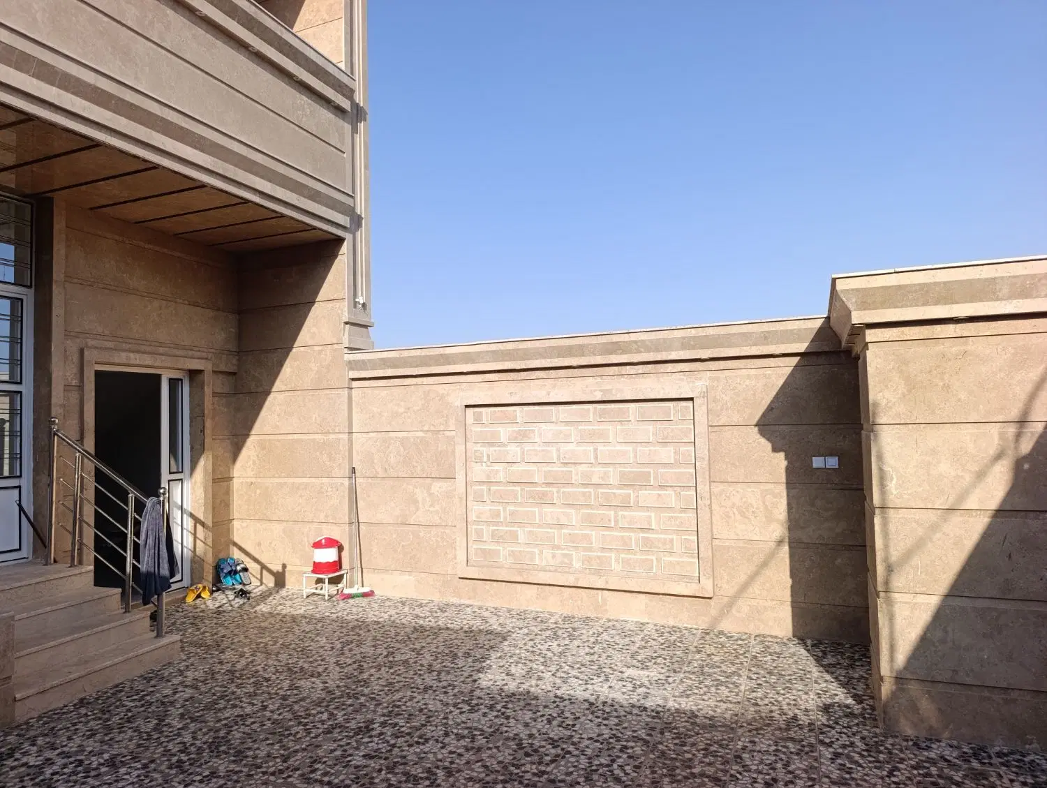 فروش زمین ۲۰۰متری کرونی کنار درمانگا