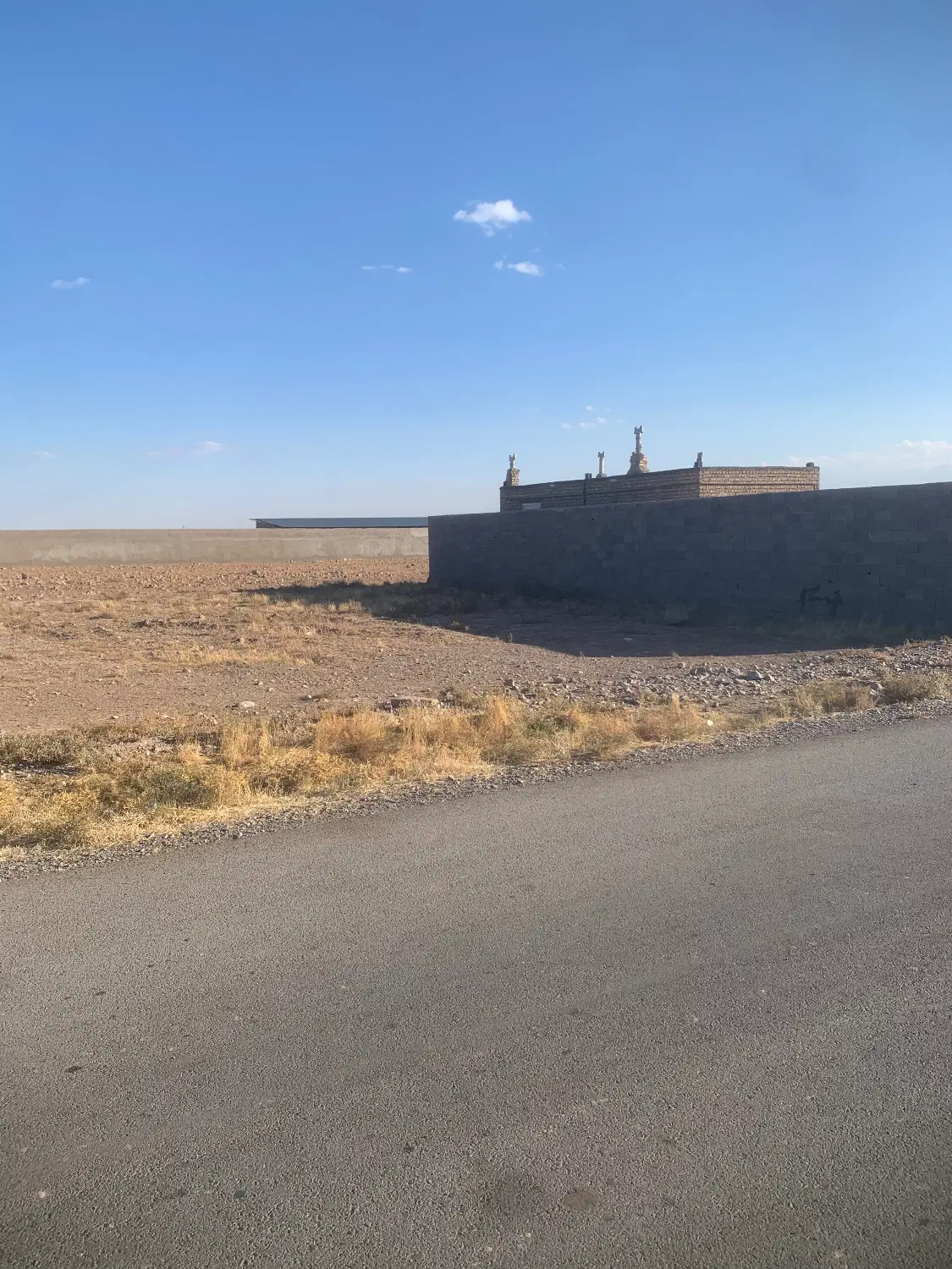 زمین با امکانات۱۰۰۰ متری باغ ویلا