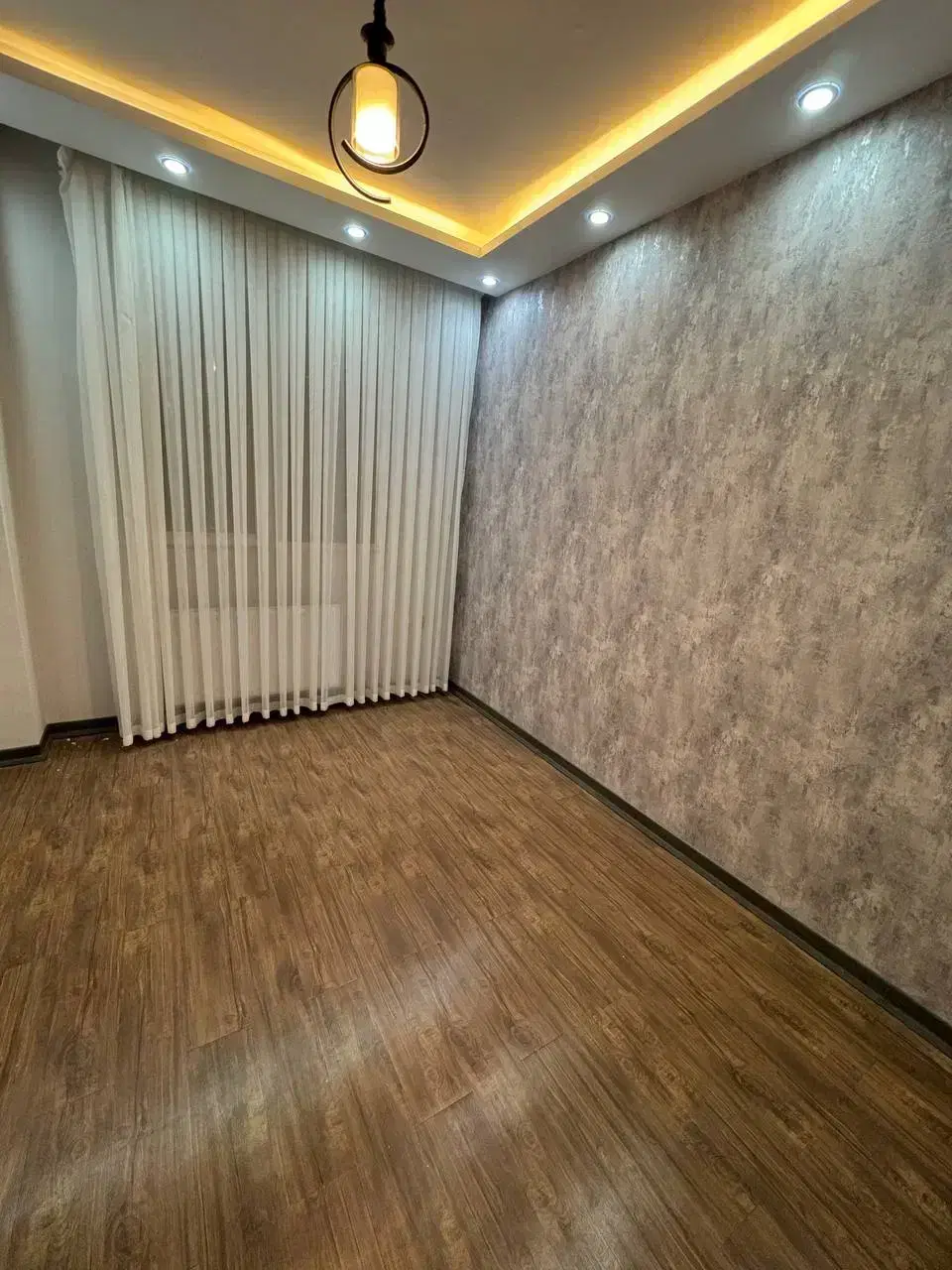 80 متری فاز‌1،سند تکبرگ،وام اماده،معاوضه با خودرو
