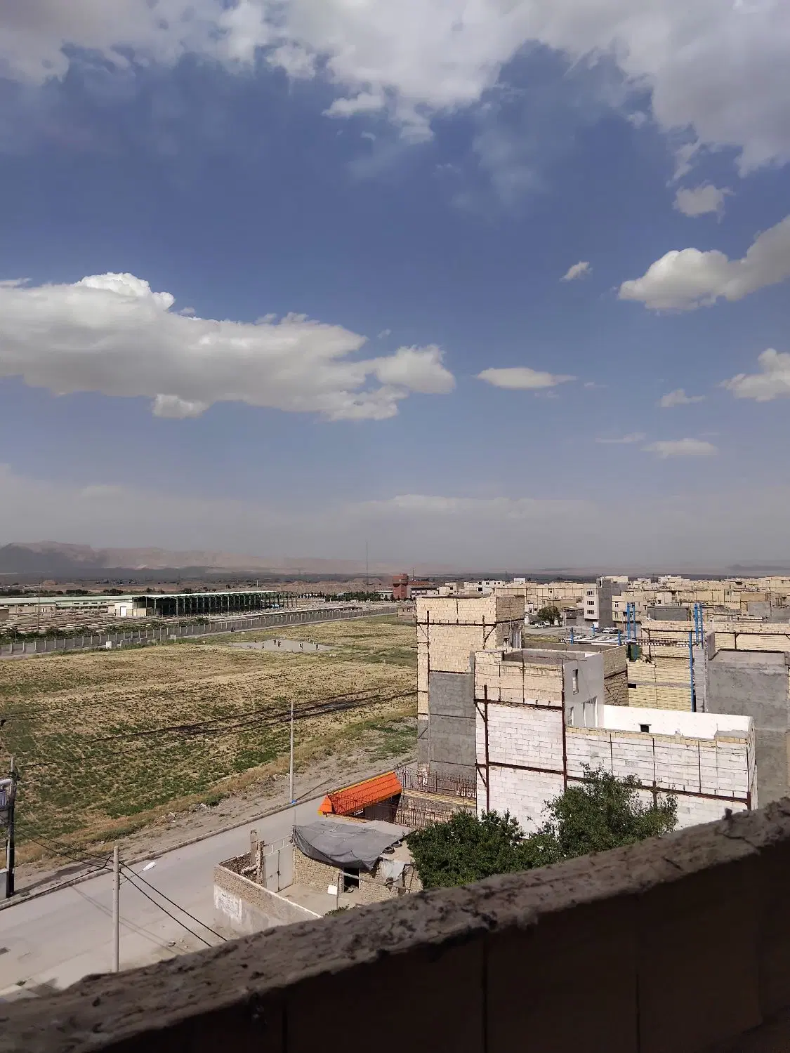 خونه ۶۵متری دور قاب