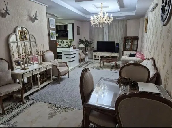 آپارتمان 100 متری شیک  &ایوانک