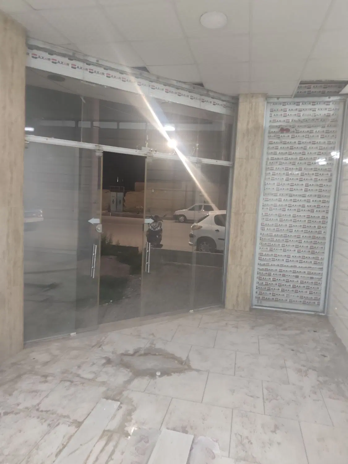اجاره یک دهنه مغازه  35 متری