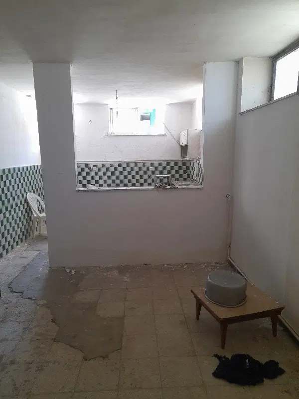 یک زیر زمین اجاره داده میشود