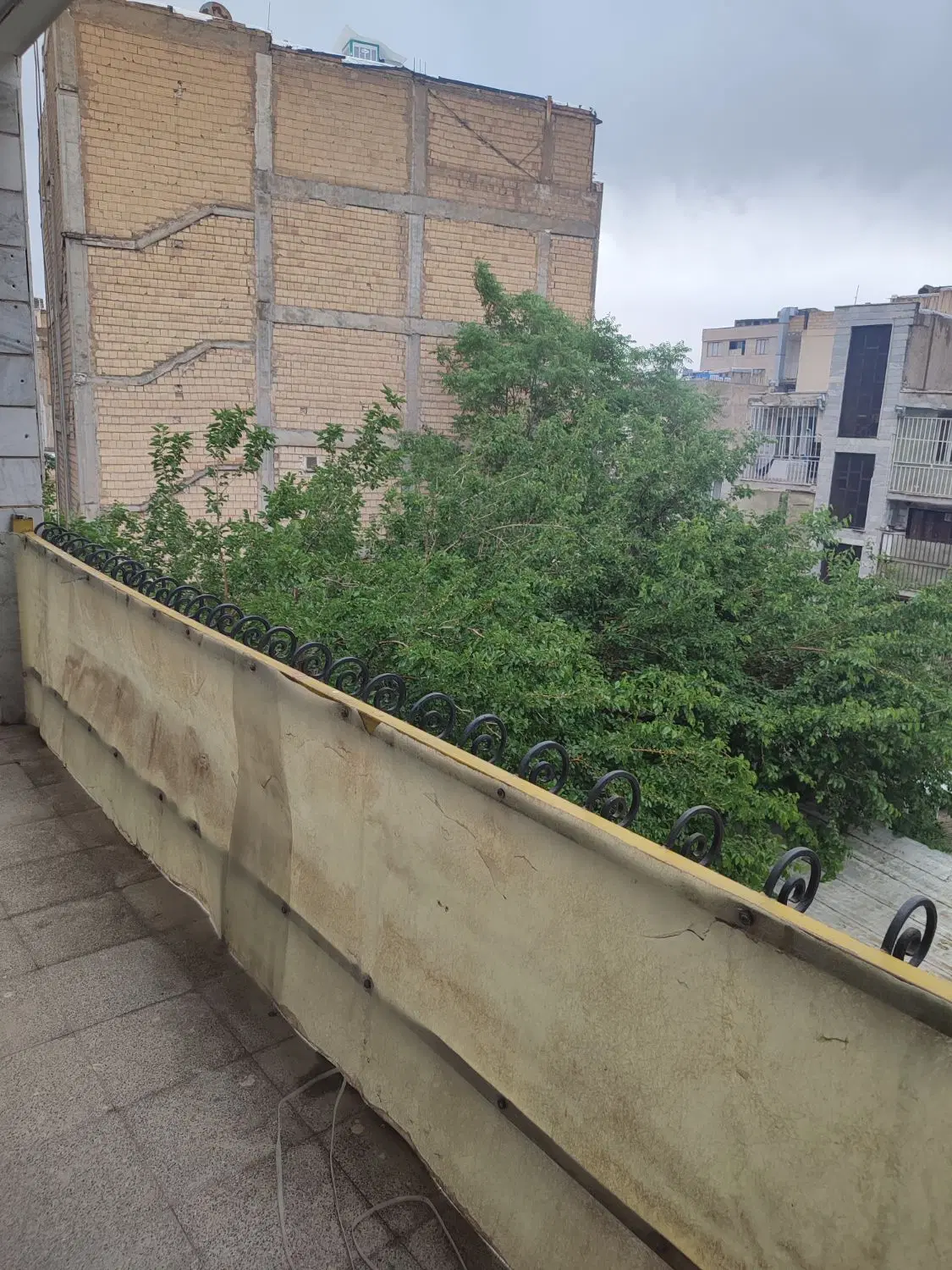 خانه ۷۵متر پارکینگ دار حصارک بالا نزدیک بلوار اصلی