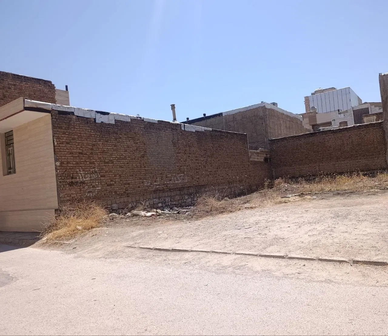 زمین مسکونی