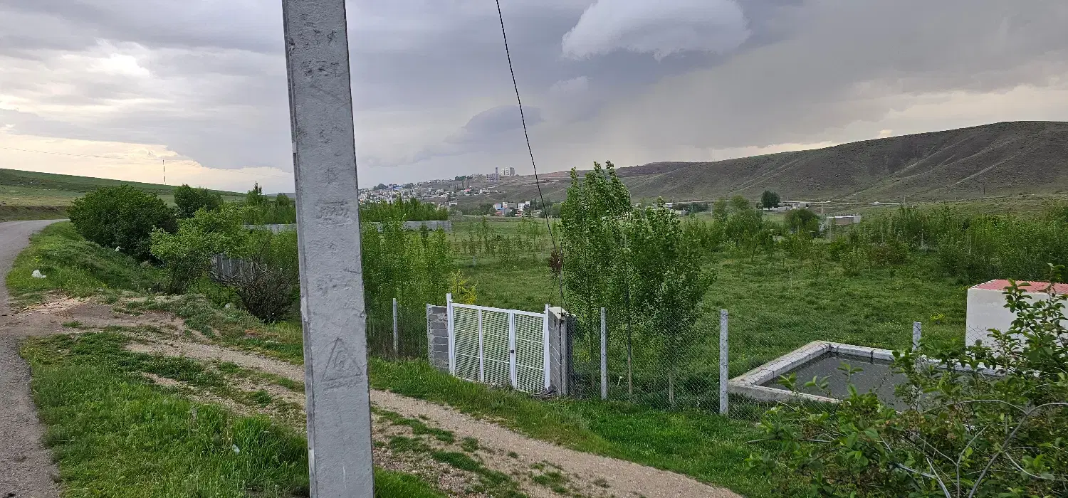 زمین مسکونی