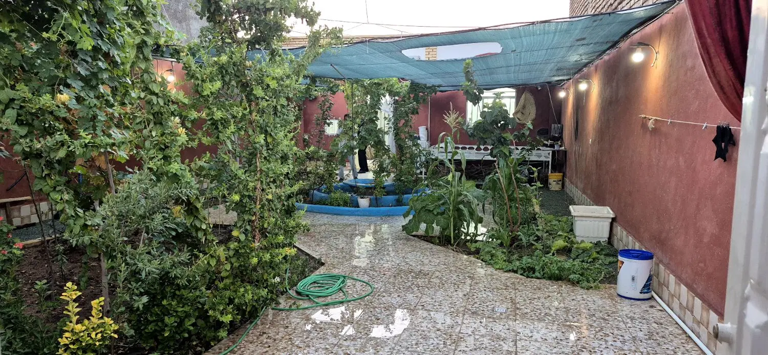 خانه باغ فروشی مشکات کاشان