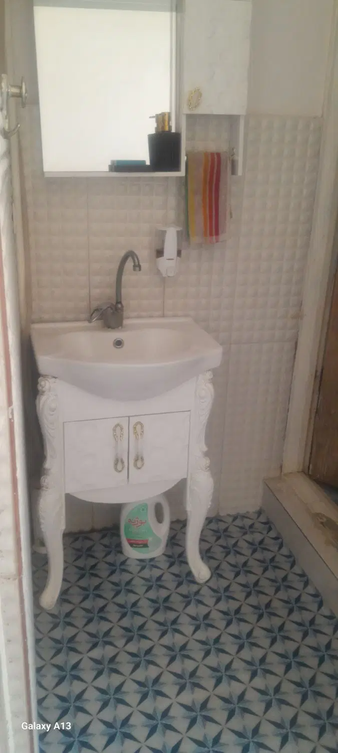 خانه ای ۹۰ متری طبقه هم کف راه جدا پارکینک دار