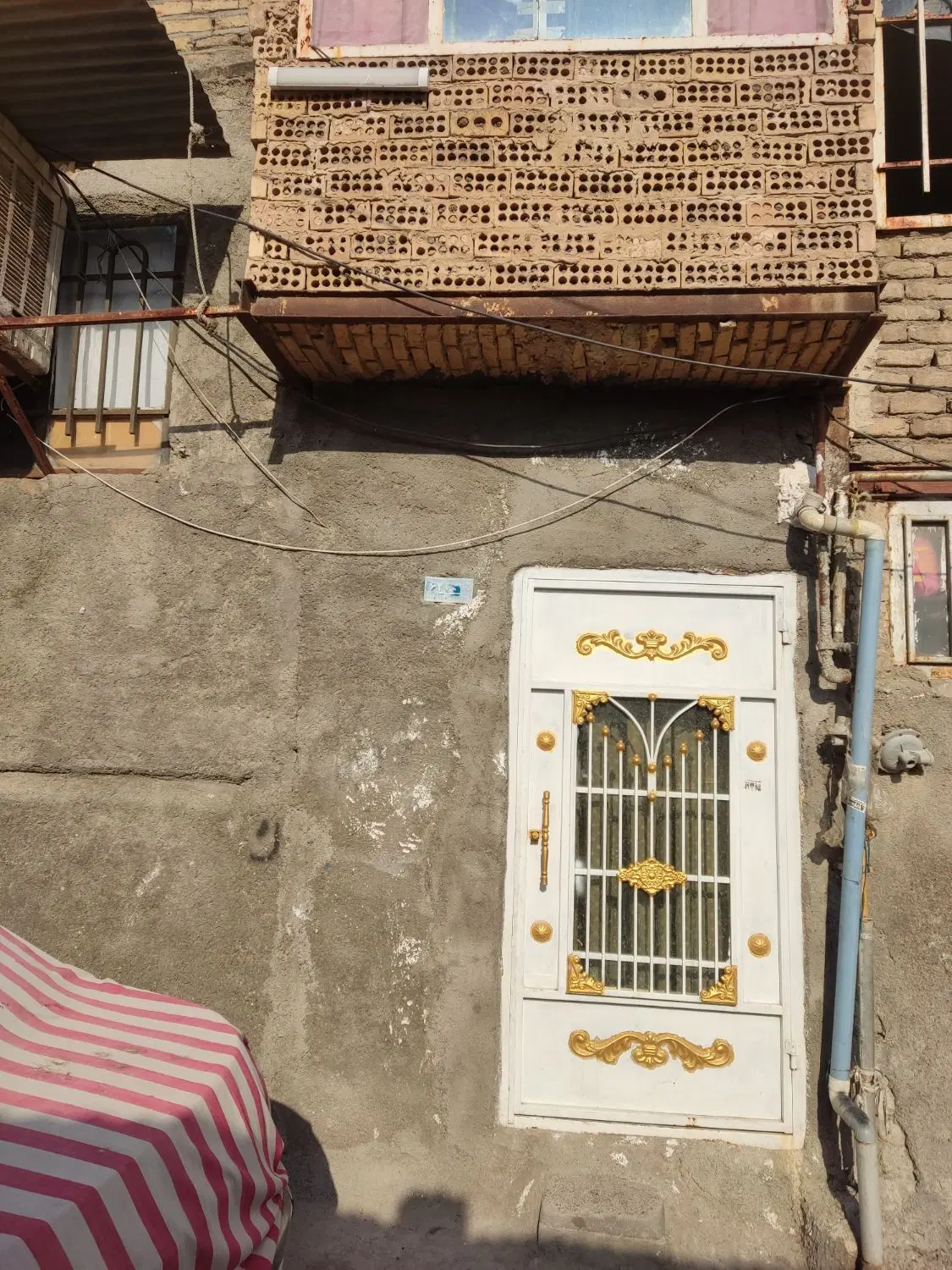 خانه دوطبقه آپارتمانی