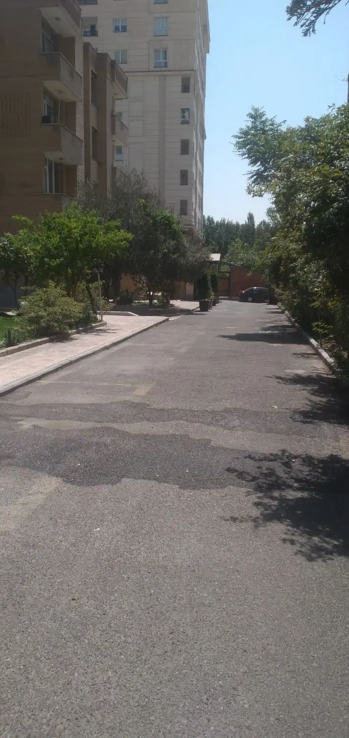 آپارتمان داخل مجتمع ۶بلوک مجزا هربلوک ۸واحد