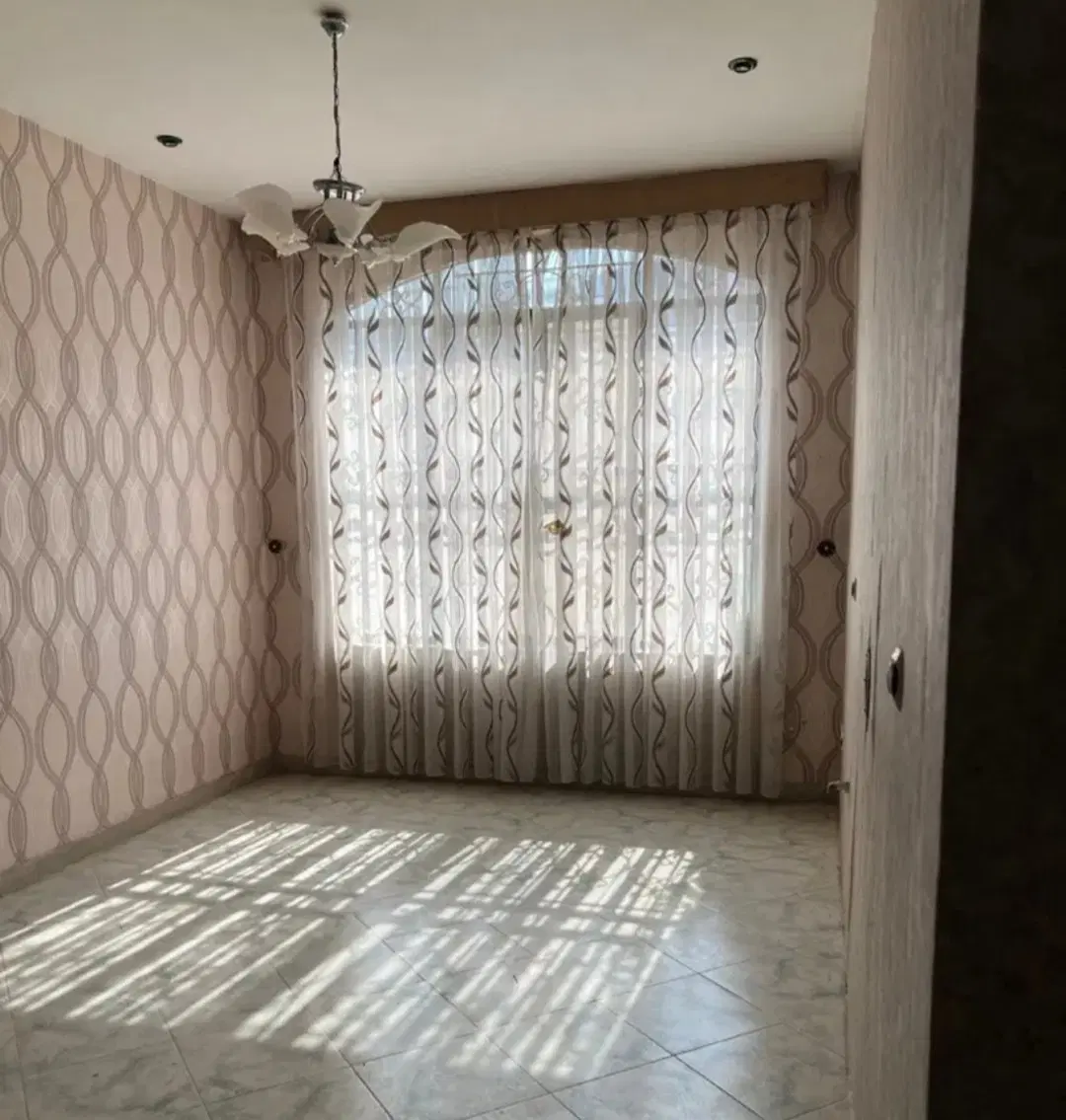منزل ویلایی درب از حیاط ماشین رو