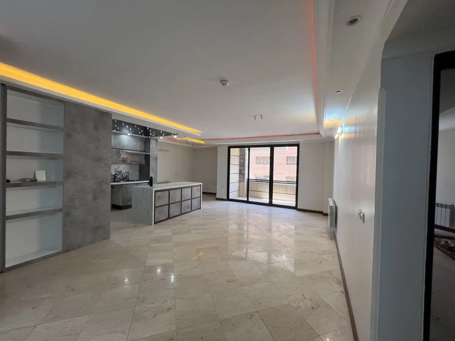 آپارتمان تاپ لوکیشن