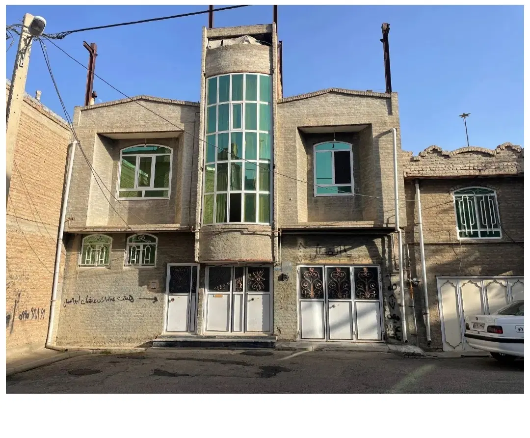 ساختمان دو‌طبقه