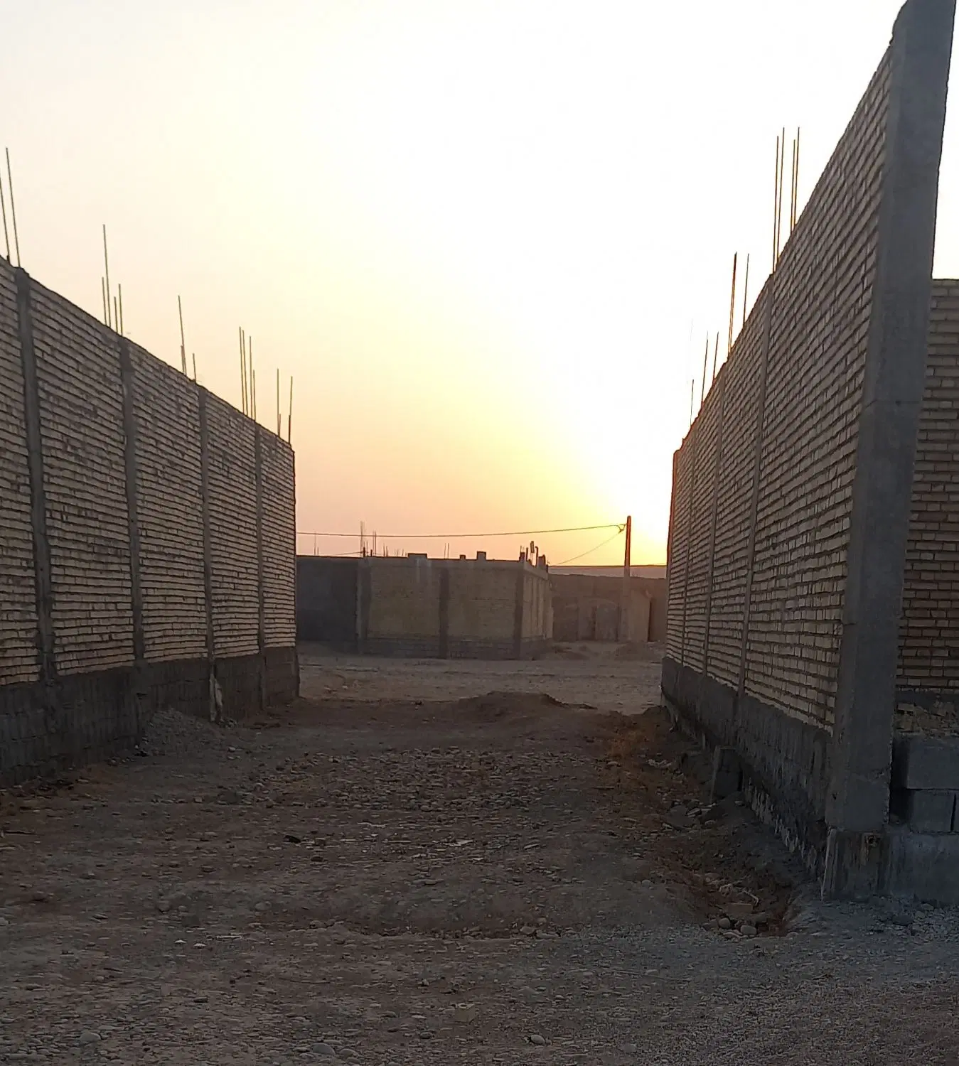 زمین مسکونی۱۱۰ متر