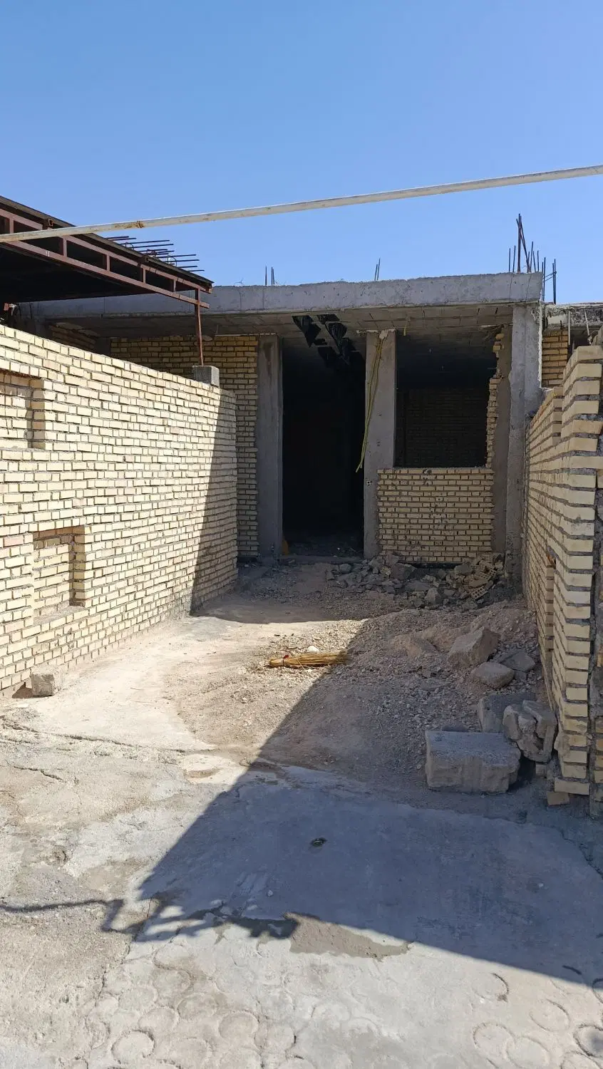 فروش خونه ویلایی  نیمه کاره
