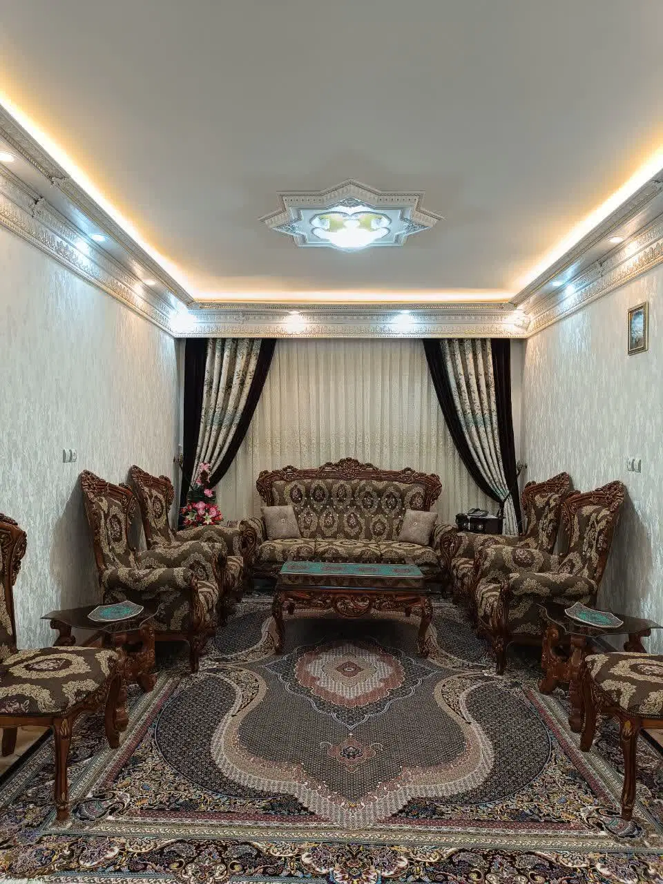 خانه ویلایی دوطبقه  مسکونی و تجاری 132متر سند دار