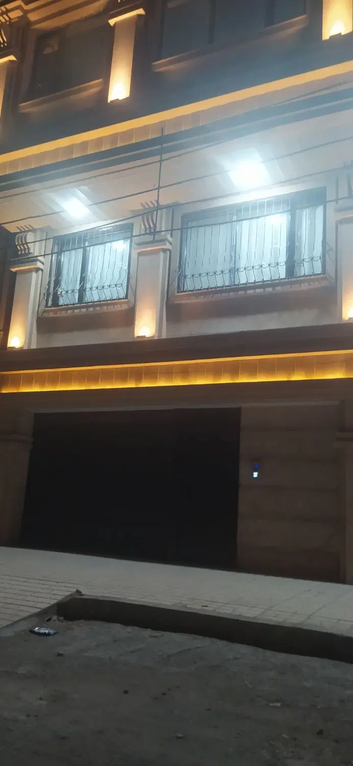 آپارتمان جنوبی ۱۵۷متری الهیه۱۴۰۴