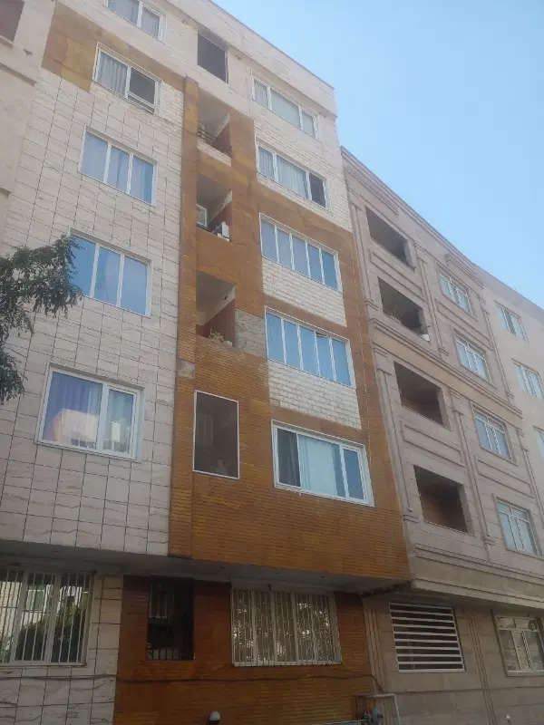 واحد سند دار ۱۰۵ متر داریوش
