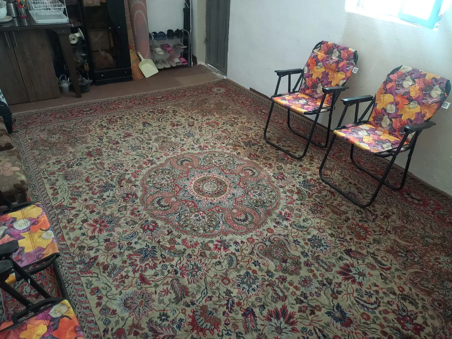باغچه ۱۴۰۰ متری سیخ