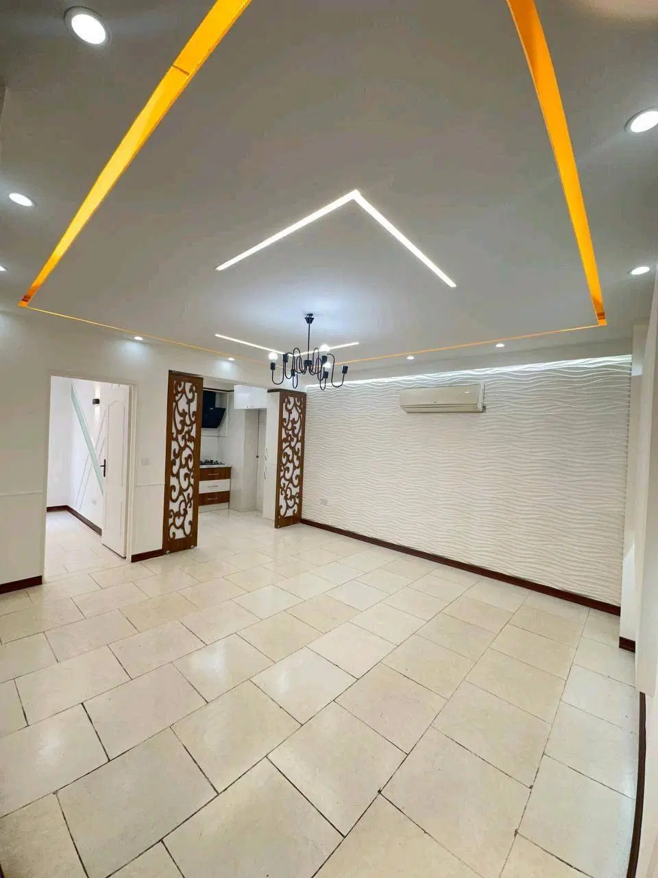 ۵۲ متر خوش نقشه روبه آفتاب *پارکینگ و آسانسور*