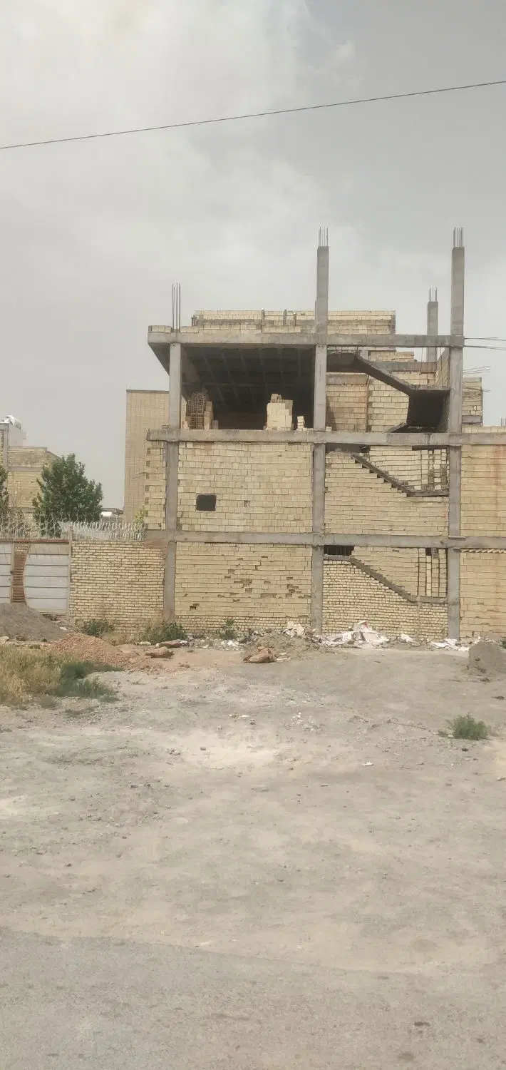 زمین 151متری دربه حیاط نور جنوب