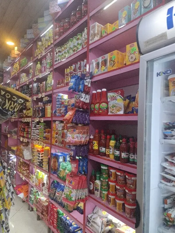 وا گزاری سوپر مارکت با فروش عالی ۲۰ سال سابقه کار