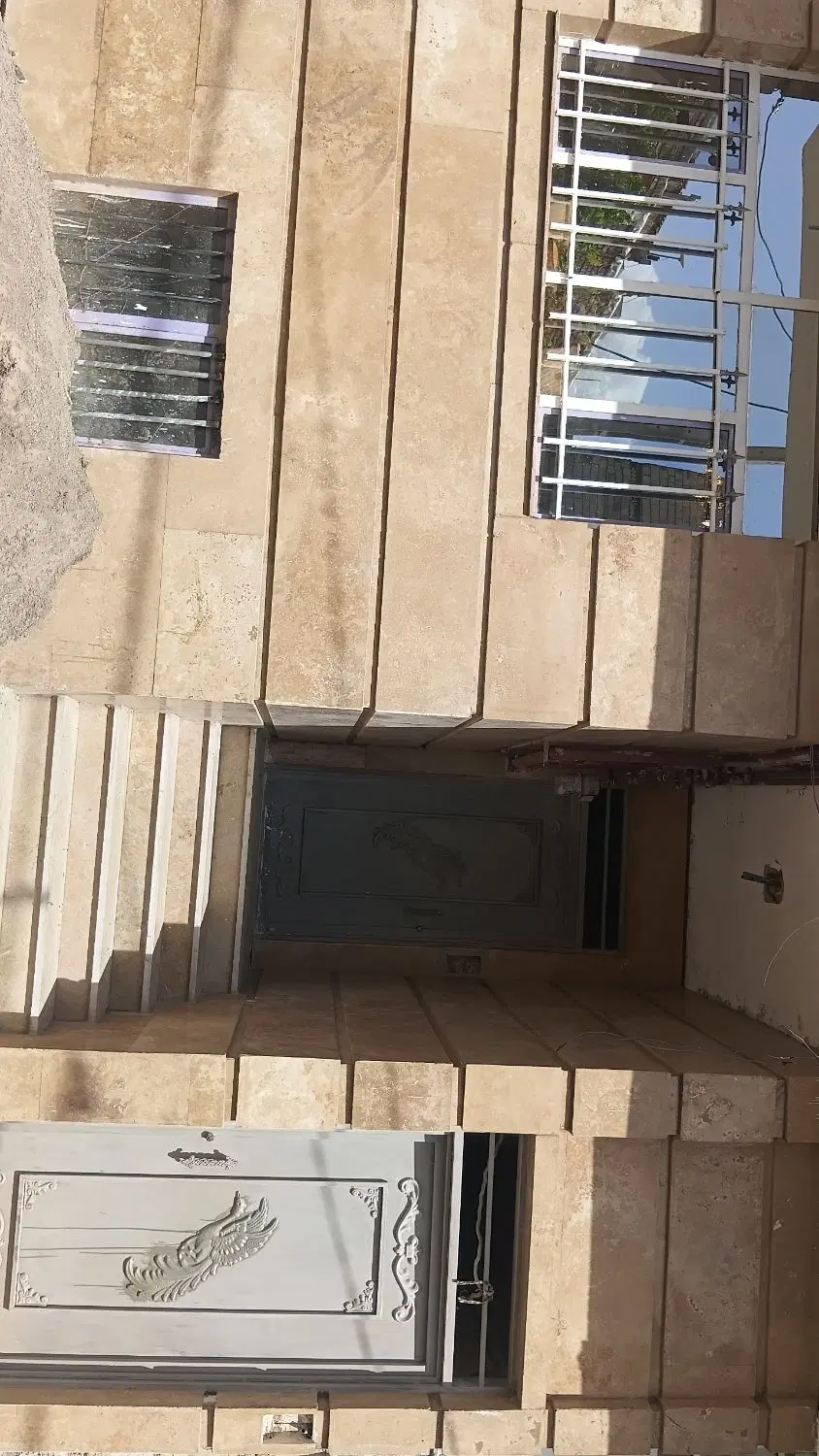 فروش زیر زمین به عنوان کارگاه