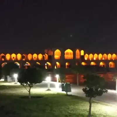 زمین ۲۰۰ متری در چوره ناب