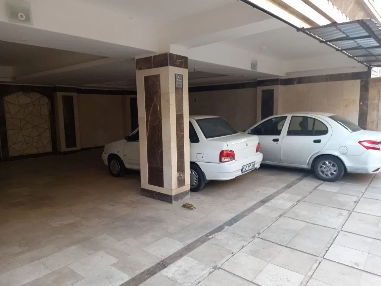 رهن کامل، خوش نقشه، لوکیشن