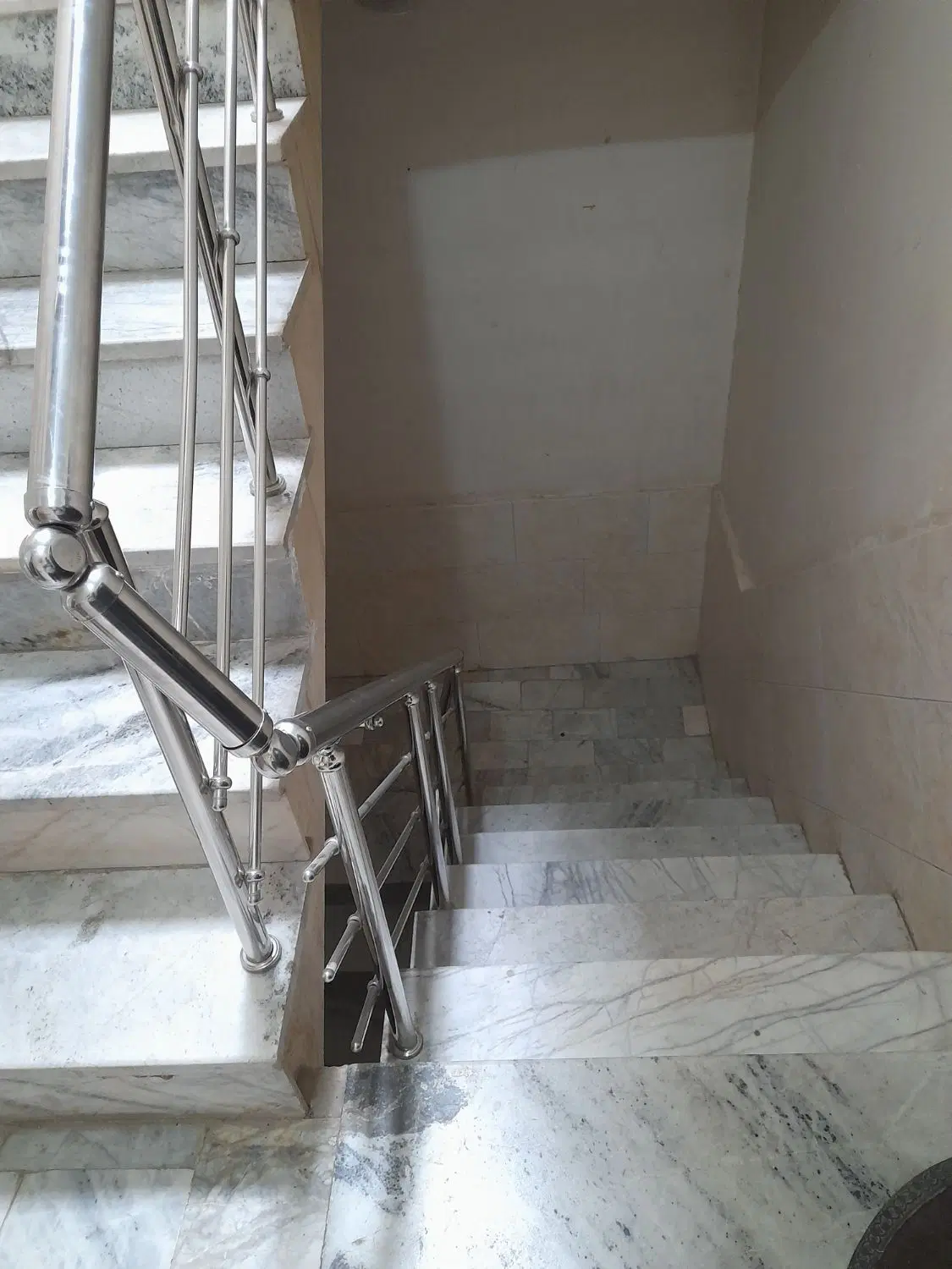 واحد ۵۵متری تازه بازسازی شده